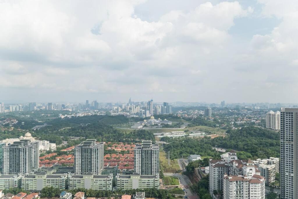 Arte Mont Kiara Duplex 4 Pax Jacuzzi Apartman Kuala Lumpur Kültér fotó